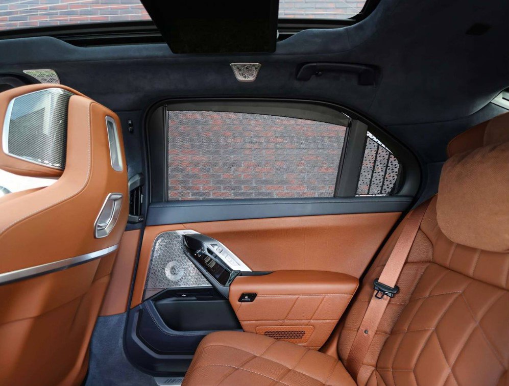 BMW 750