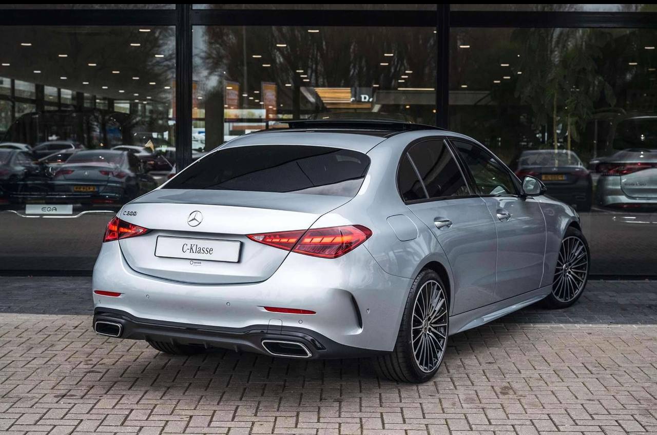 Mercedes-Benz C300