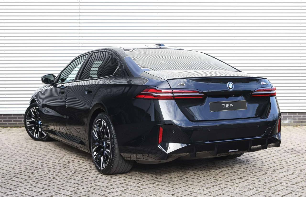 BMW I5